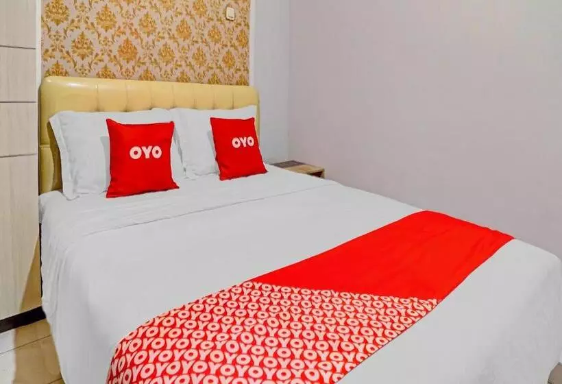 Hotelli Oyo 90793 Btc Guest House Syariah