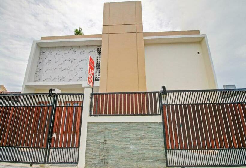 酒店 Oyo 90820 Madania Guesthouse