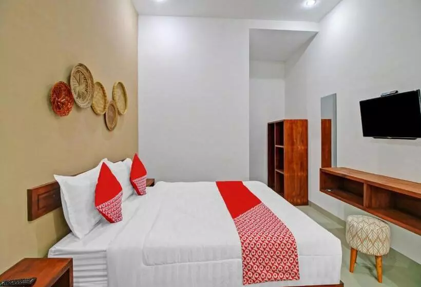 Hotelli Oyo 90820 Madania Guesthouse