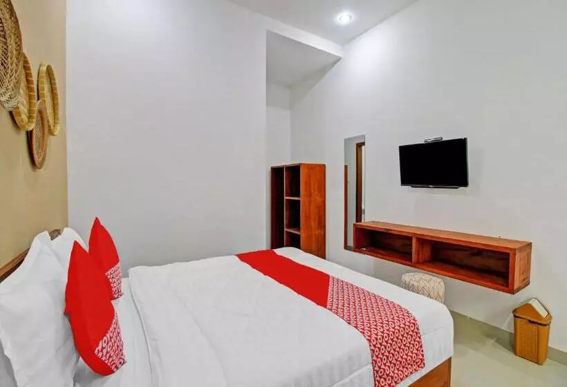 Hotelli Oyo 90820 Madania Guesthouse