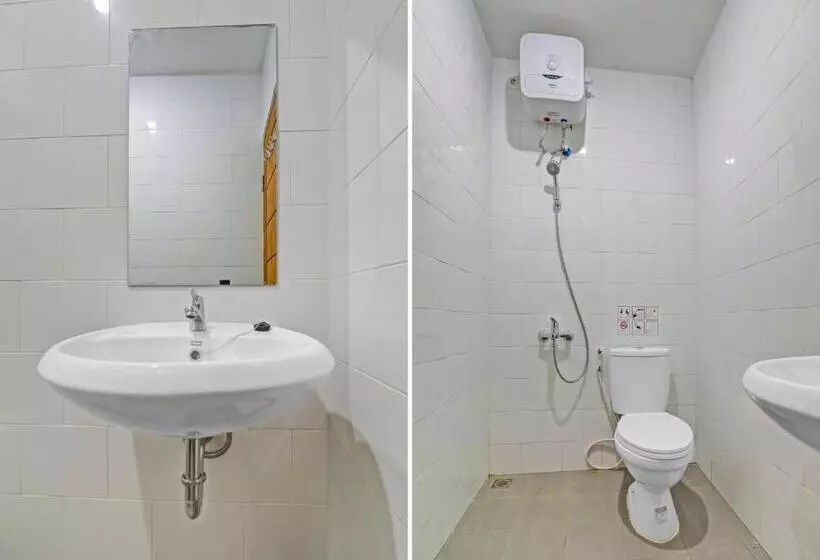 Hotelli Oyo 90820 Madania Guesthouse