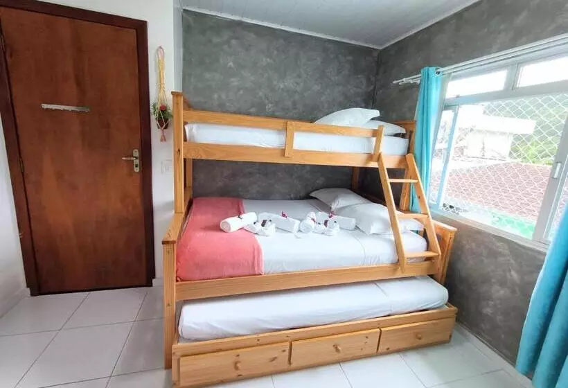 Majatalo Hostel Casa Da Vó Rosa