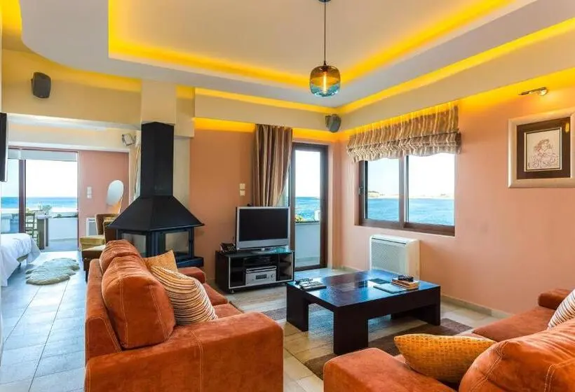 Cavo Seaside Suites