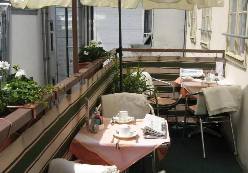 ホテル Aviano Boutique