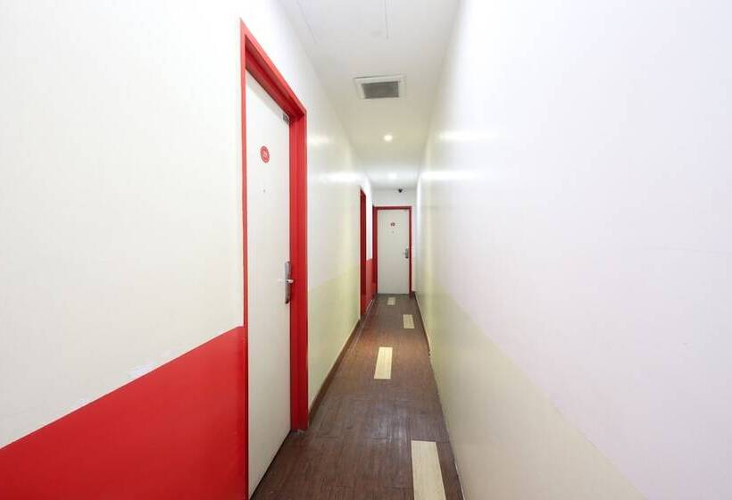 Hotel Capital O 90726 V