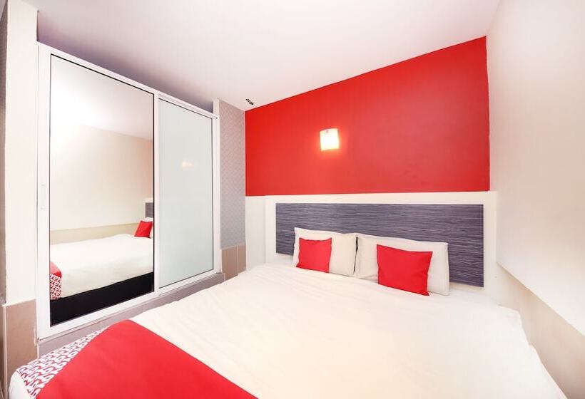 Hotel Capital O 90726 V