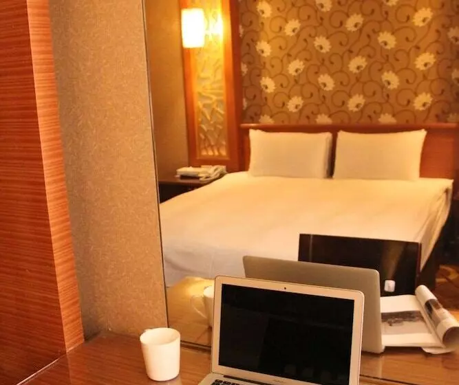 貴都飯店 Crystal Hotel Taipei