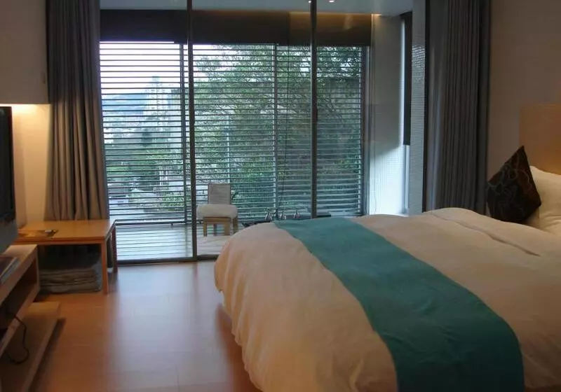 ホテル Double One