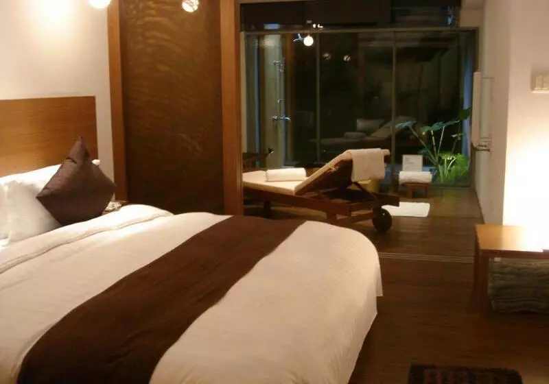 ホテル Double One