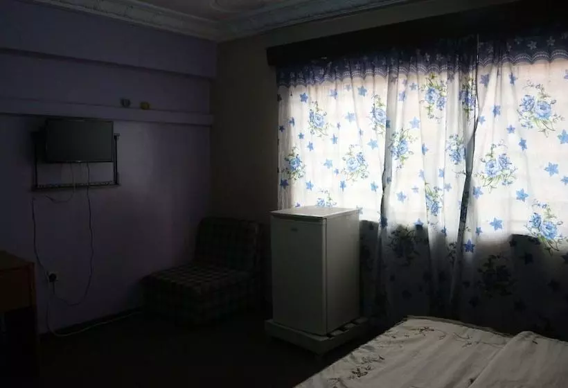 בית מלון כפרי Global Summer