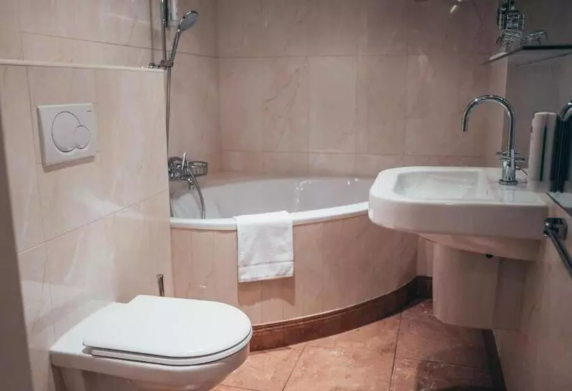 ホテル Goldener Engl