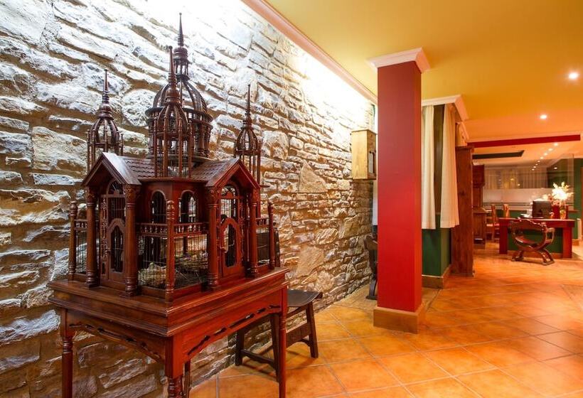 Gran Chalet Hotel & Petit Spa