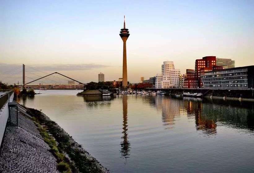 هتل Innside By Meliá Dusseldorf Hafen