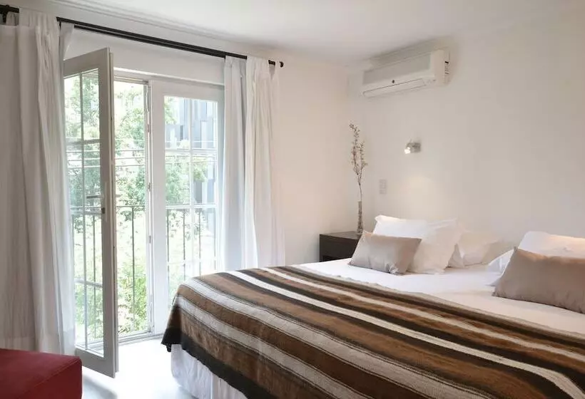 ホテル Meridiano Sur Petit