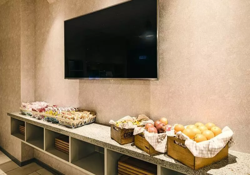 Orange Hotel   Ximen, Taipei