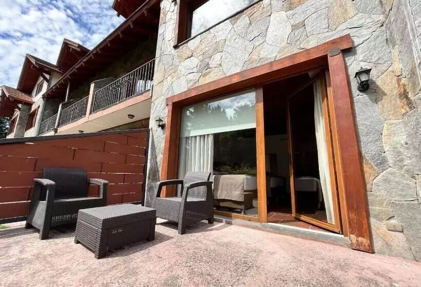 ホテル Pucon Green Park