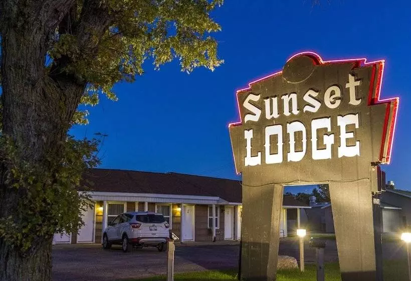 ホテル Sunset Lodge Escanaba