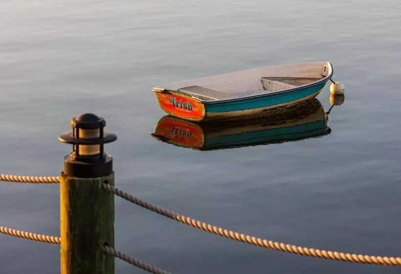 ホテル The Waterfront Inn