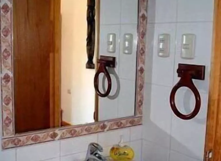 Hotel Y Cabañas Tea Nui