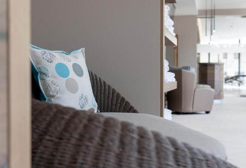 Josl Mountain Lounging Hotel   Adults Only!