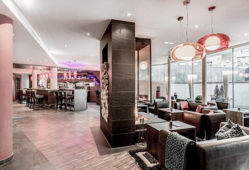 Josl Mountain Lounging Hotel   Adults Only!