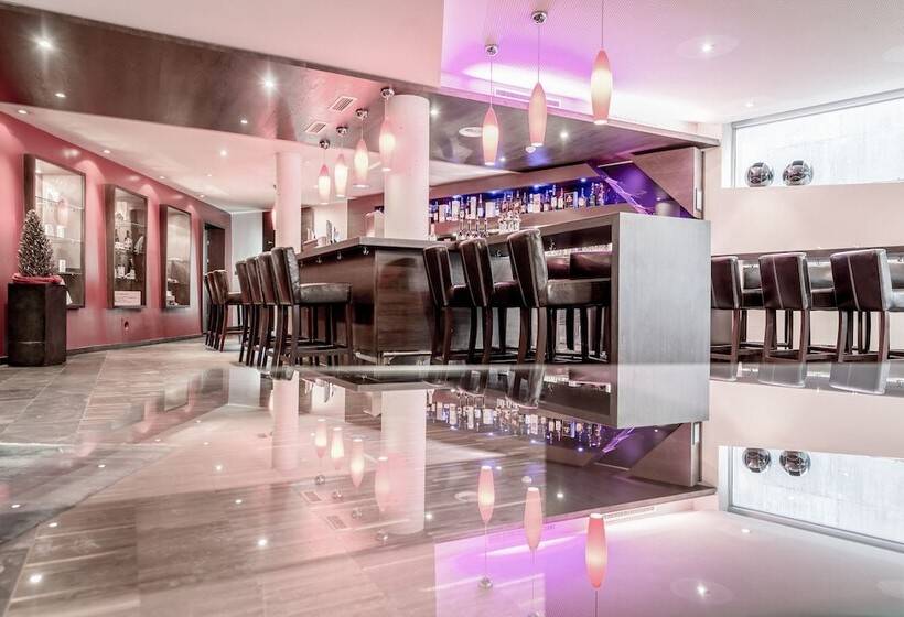 Josl Mountain Lounging Hotel   Adults Only!