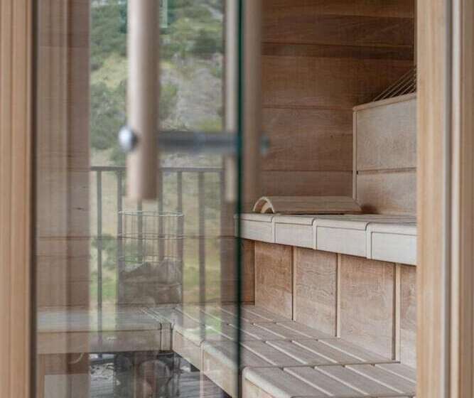 Josl Mountain Lounging Hotel   Adults Only!