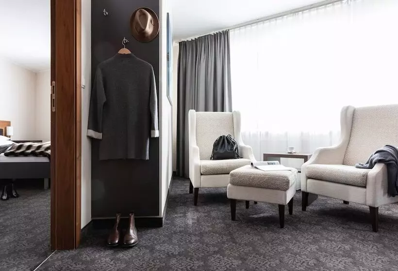 Josl Mountain Lounging Hotel Adults Only!