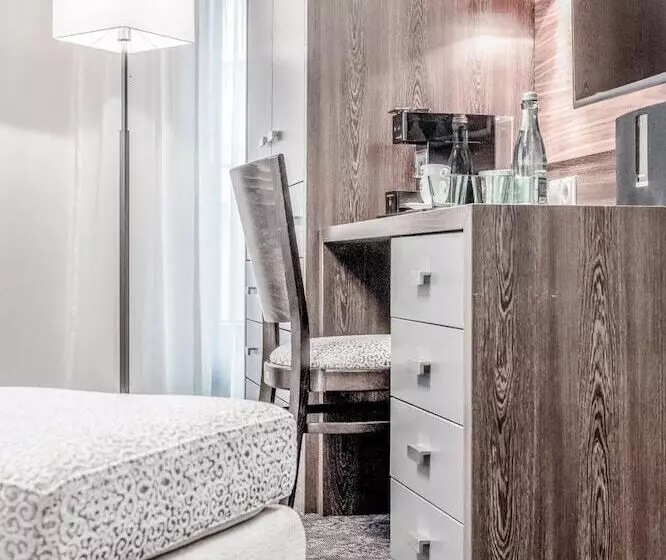 Josl Mountain Lounging Hotel Adults Only!