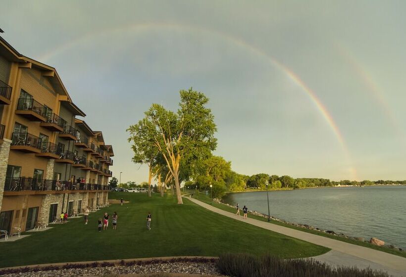 King's Pointe Waterpark Resort