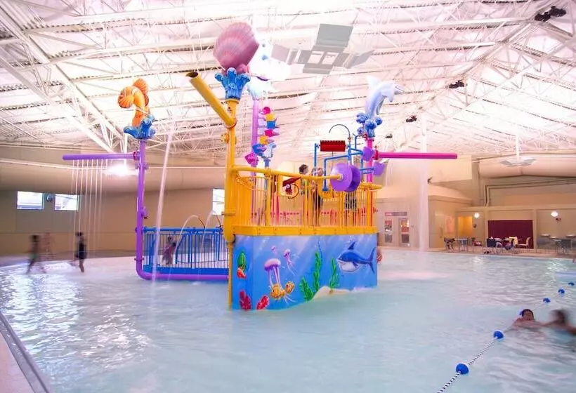 King's Pointe Waterpark Resort