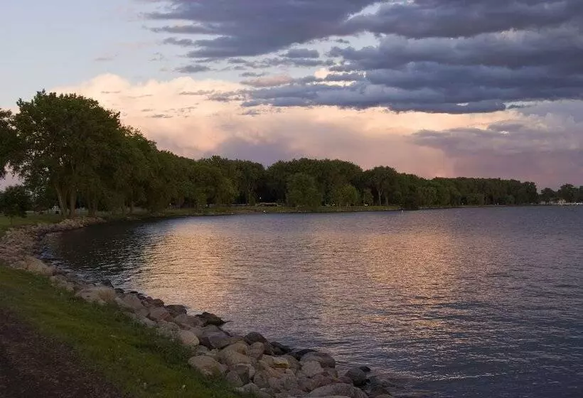 King's Pointe Waterpark Resort