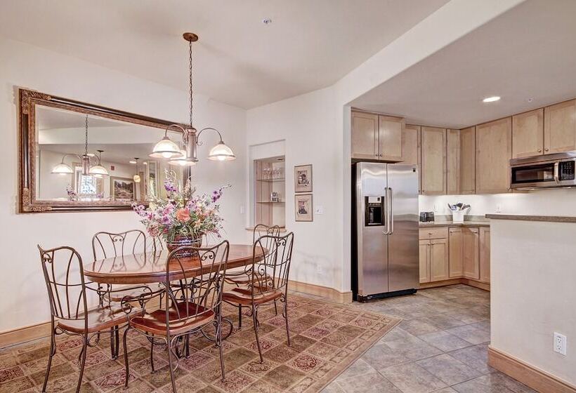 Park Avenue Lofts By Great Western Lodging