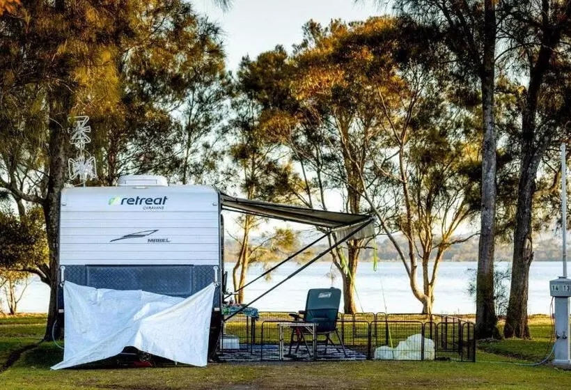 리조트 Lakeside Forster Holiday Park And Village