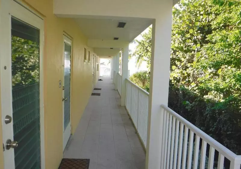 Kurort Waterside Inn On The Beach