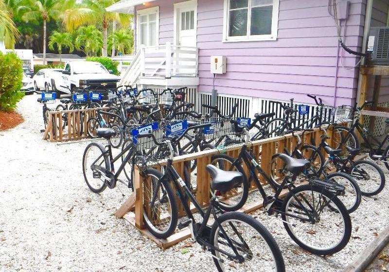 منتجع Waterside Inn On The Beach