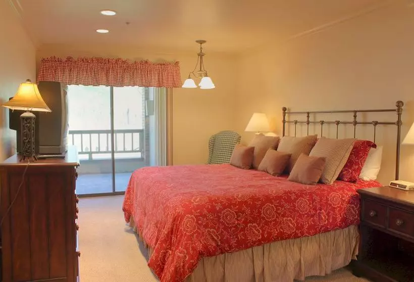 The Lodge At The Mountain Village By All Seasons Resort Lodging