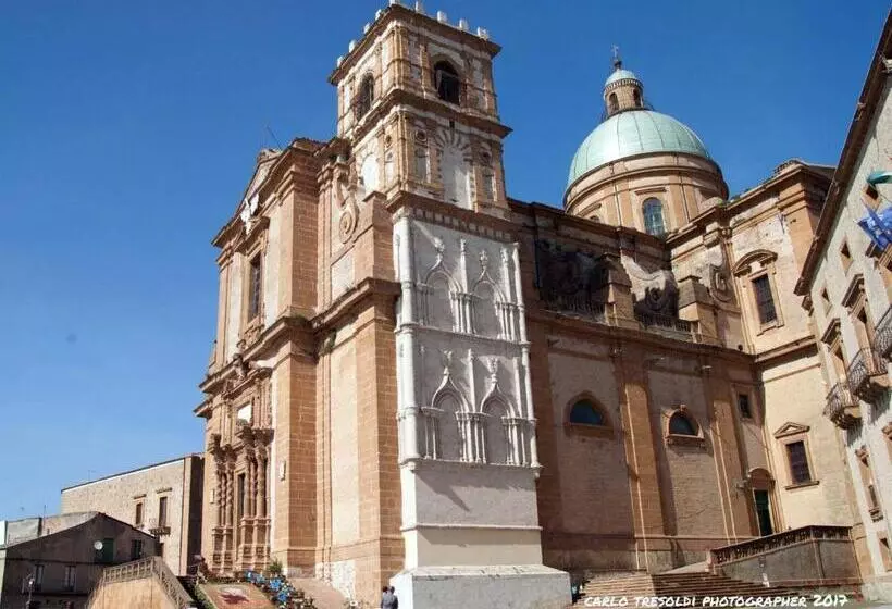 Aamiaismajoitus (B&B) Camurria