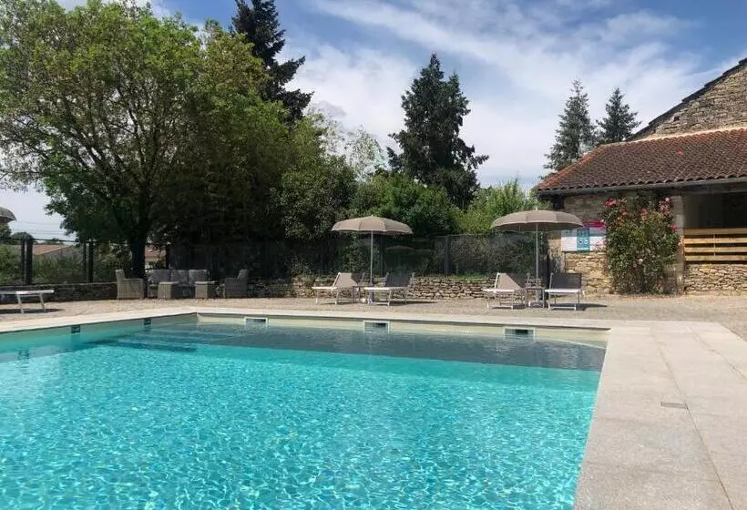 تختخواب و صبحانه Domaine De Monplaisir