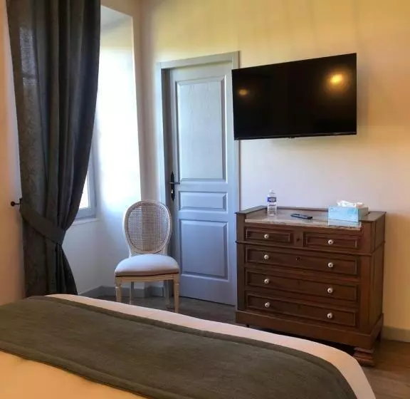 تختخواب و صبحانه Domaine De Monplaisir