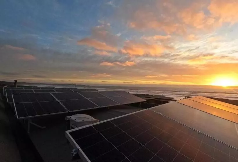 تختخواب و صبحانه Esfera Pichilemu   Lodge
