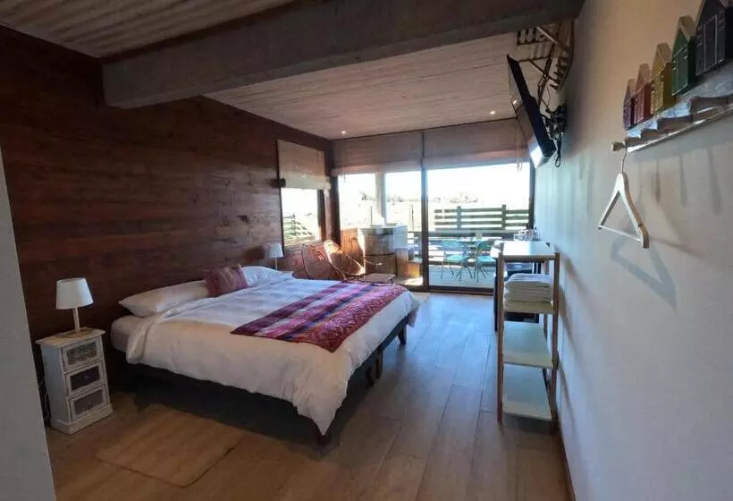 تختخواب و صبحانه Esfera Pichilemu   Lodge