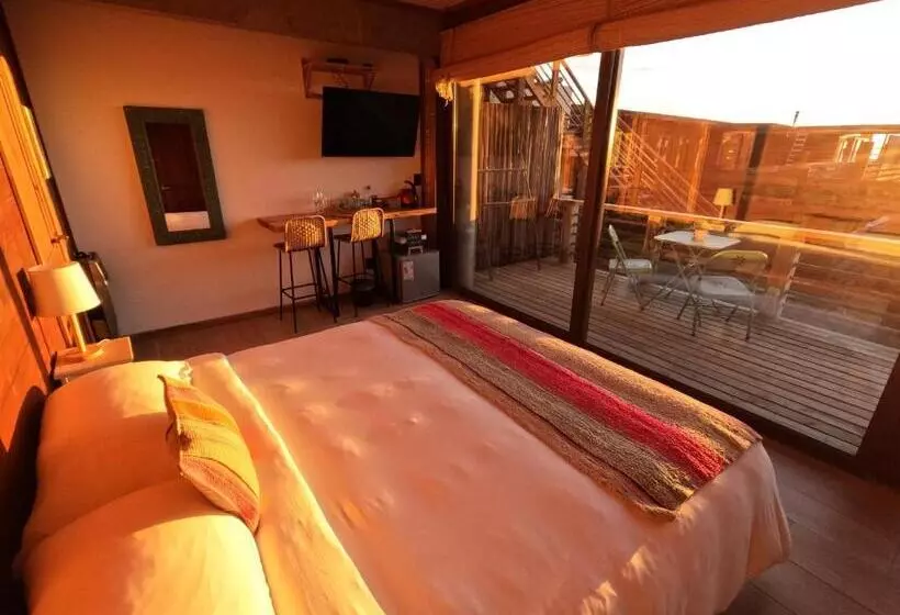 تختخواب و صبحانه Esfera Pichilemu   Lodge