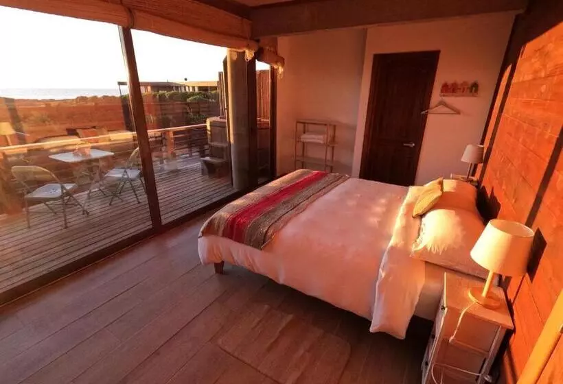 تختخواب و صبحانه Esfera Pichilemu   Lodge