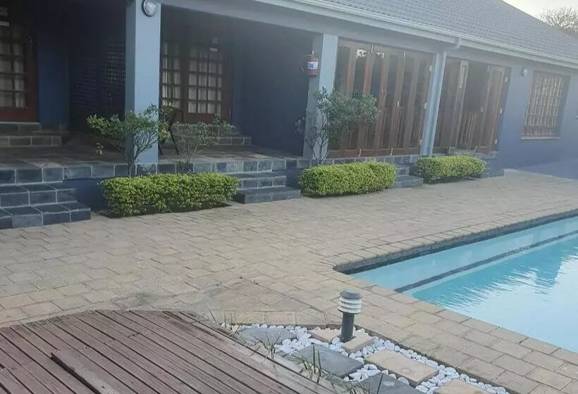 تختخواب و صبحانه Mzingeli Guesthouse