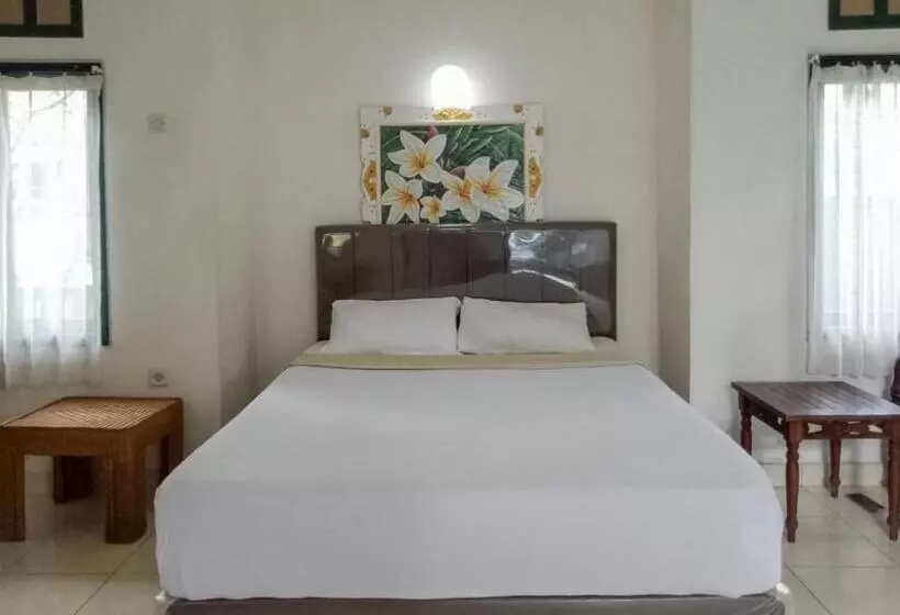 Hotelli Daton House Near Bali Zoo Ubud Mitra Reddoorz