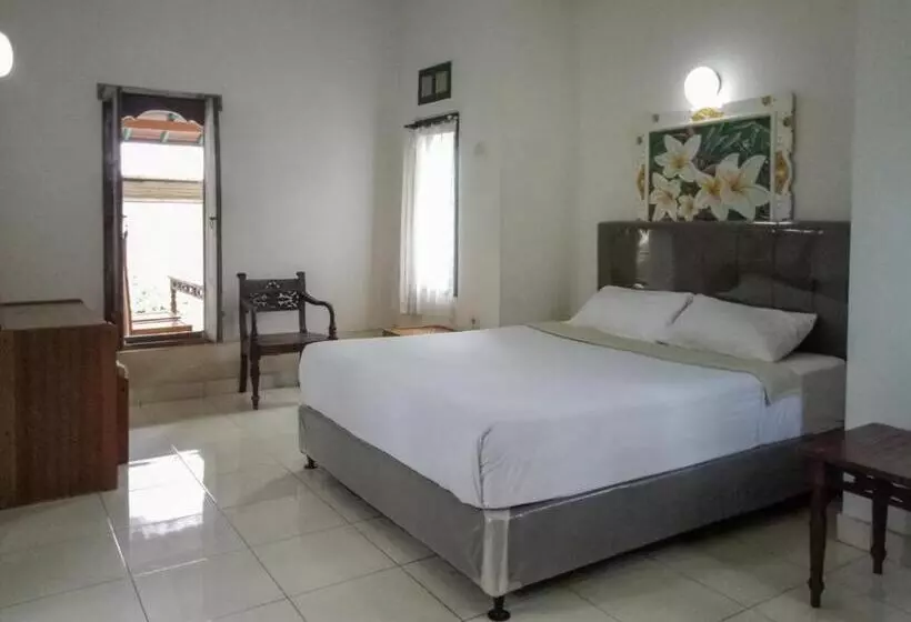 Hotelli Daton House Near Bali Zoo Ubud Mitra Reddoorz