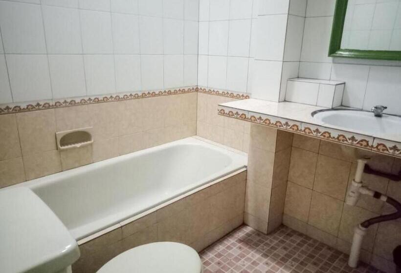 ホテル Daton House Near Bali Zoo Ubud Mitra Reddoorz