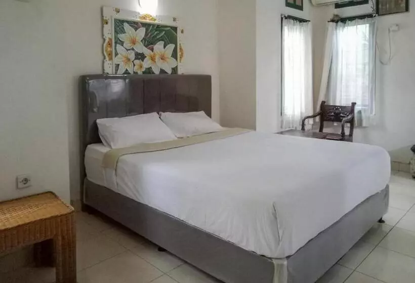 Hotelli Daton House Near Bali Zoo Ubud Mitra Reddoorz