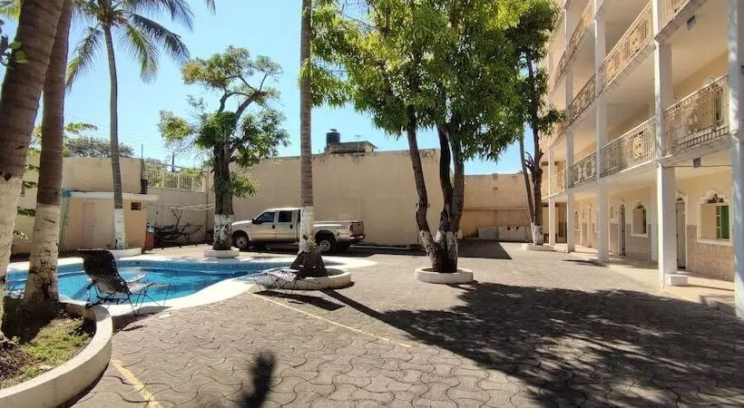 Hotelli Las Cúpulas